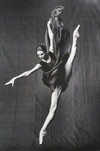 Svetlana Zakharova. For more dance, art, culture, travel and food, head to theculturetrip.com Svetlana Zakharova, George Balanchine, Bolshoi Ballet, Still Frame, Misty Copeland, Dance Like No One Is Watching, Pantomime, Dance Movement, Classical Ballet