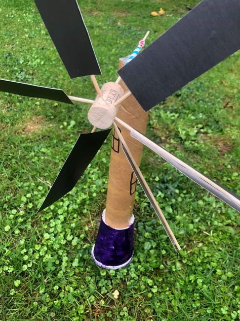 Wind Turbine Diy, Engineering Activities For Kids, Balloon Powered Car, Diy Wind Turbine, Odyssey Of The Mind, Energy Kids, Physics Projects, Rube Goldberg Machine, Engineering Activities