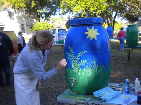 Behind The Pencil...: Rain Barrel Painting Water Drum Painting Ideas, Painted Rain Barrels, 55 Gallon Plastic Drum, Rain Water Collection Diy, Free Rain, Greenhouse Design, Rainwater Collection, Rain Barrels, Water Barrel