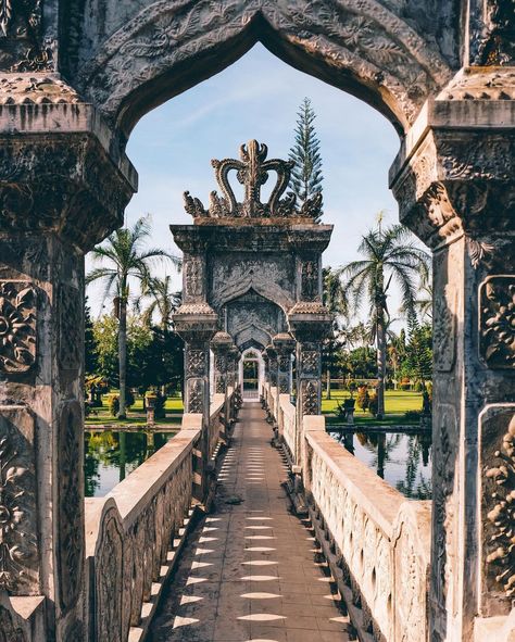 Beyza M. on Instagram: “Flawless perspectives of Taman Ujung #Bali” Bali Instagram Pictures, Bali Ubud Photography, Taman Ujung, East Bali, Bali 2023, Handara Gate Bali, Rizal Park, Mount Agung Bali, Handara Gate Bali Photography