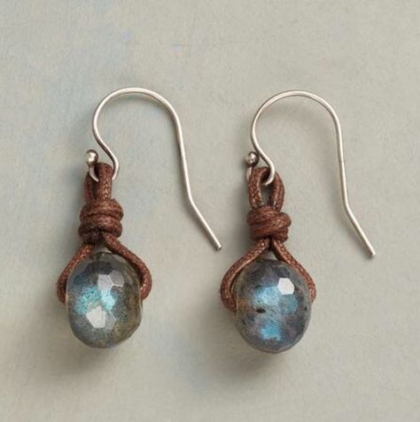 Labradorite Earrings, Leather Crafts, Earring Ideas, Jewelry To Make, Made Jewelry, Bijoux Diy, Hand Made Jewelry, Jewelry Projects, Leather Earrings