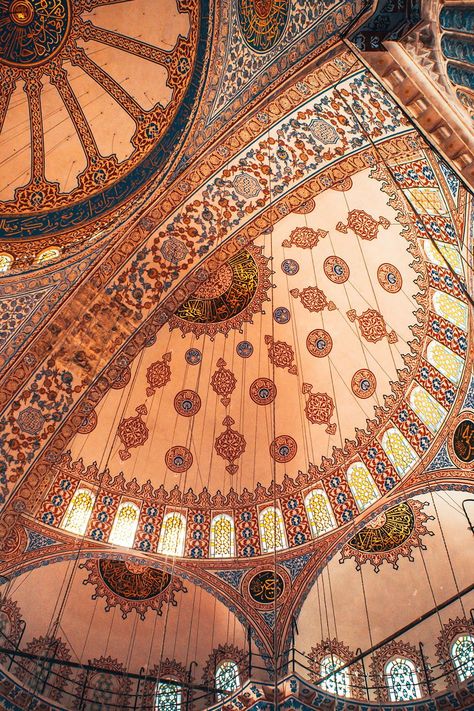 Mosque Photography, Sultan Ahmed Mosque, Ottoman Architecture, Blue Mosque Istanbul, Turkish Mosque, The Blue Mosque, Indian Kurti, Blue Mosque, Hagia Sophia