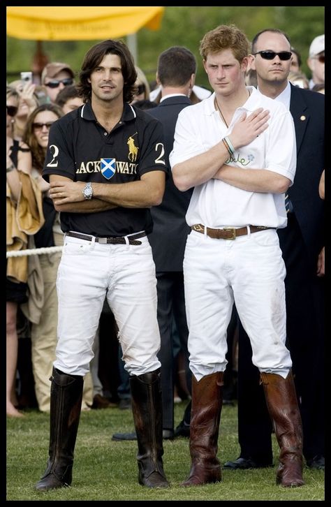 Nacho and Harry Nacho Figueras, Polo Players, Polo Field, Prinz Charles, Prins Harry, Polo Outfit, Prince Harry And Megan, Equestrian Chic, Prinz Harry