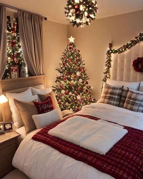 Christmas Wonderland🎄 | I want to stay there ❤ Christmas Trees In Bedrooms, Christmas Themed Room, Christmas Room Inspiration, Christmas Bedrooms, Holiday Bedroom Decor, Holiday Room Decor, Holiday Bedroom, Holiday Room, Christmas Dreaming