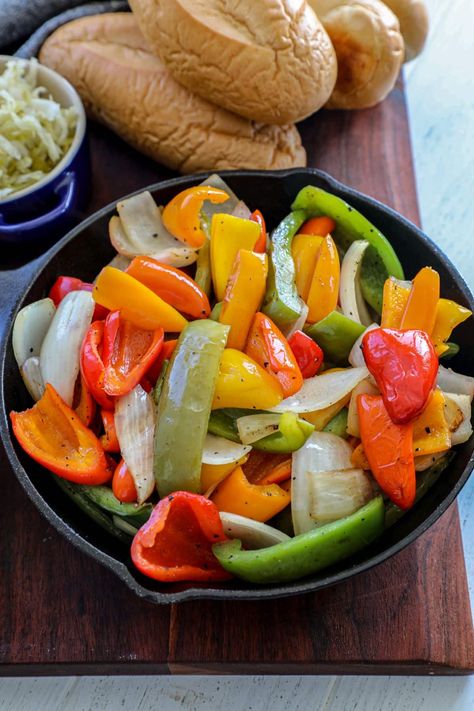 Sweet Peppers For Italian Beef, Smoked Bell Peppers, Smoked Peppers In Smoker, Smoker Sides, Chicago Recipes, Smoked Peppers, Chicago Italian Beef, Italian Beef Sandwich, Sweet Pepper Recipes