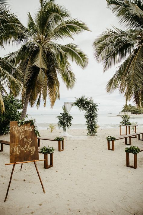 Wedding Decoration Tropical, Bali Wedding Ceremony, Boho Island Wedding, Beach Wedding Australia, Earthy Beach Wedding, Small Island Wedding, Tropical Beach Wedding Ideas, Bali Beach Wedding, Australian Beach Wedding