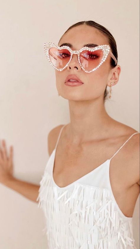 Big Wedding Earrings Brides, Disco Bachelorette Sunglasses, Heart Sunglasses Bride, Bride Earrings Bachelorette, Bejeweled Bachelorette Party, Bachlorette Outfit Ideas Bride, Vegas Sunglasses, Party Outfit Pink, Bachelorette Earrings