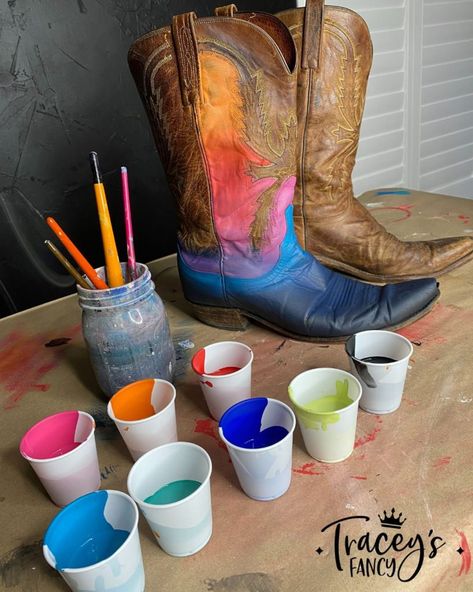 How To Paint Boots Diy, Cowboy Boot Decorating Ideas, Painting Boots Diy, Paint Cowboy Boots, Painting Cowboy Boots, Cowboy Boots Diy, Painted Cowboy Boots, How To Paint Leather, Cowboy Boot Crafts