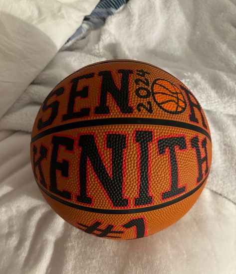 Capture the memories and celebrate the milestones with these custom hand-painted basketballs! Perfect for Senior Nights or graduation gifts. Each ball includes a name, graduation year, team colors, and or a hersey number. Note: these are meant for display purposes only as these are handpainted so dont be suprised if the paint chips with use (no returns on personalized balls) Senior Keepsake Ideas, Basketball Senior Night Gifts Diy, Senior Sports Gift Ideas, Senior Night Themes, Senior Night Ideas Basketball, Senior Table Ideas Sports, Senior Gift Ideas High School Sports, Senior Night Basket Ideas, Basketball Senior Night Ideas