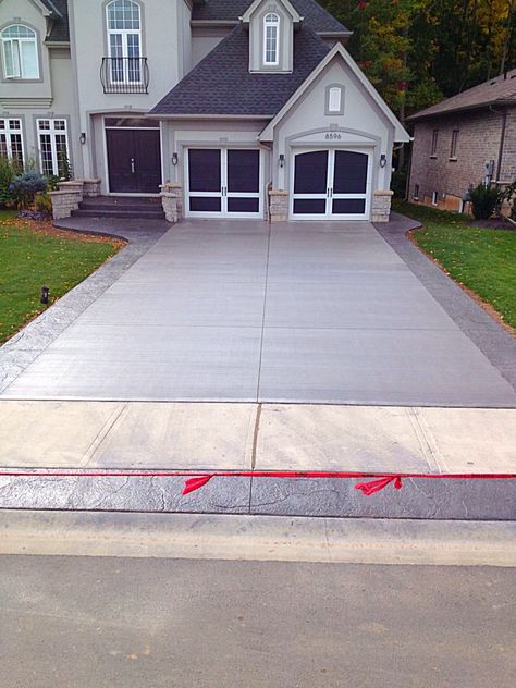 Broom Finish Concrete Driveway, Concrete Driveway With Border, Colored Concrete Driveway, Drive Way Ideas Concrete, Forest Driveway, Concrete Driveway Ideas, Overlay Pictures, Diy Concrete Driveway, Drive Ways