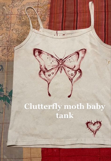 Painted Tank Top Aesthetic, Painted Shirt Ideas Aesthetic, Bleach Designs On Tank Top, Painting On Tank Top, Drawing On Tank Top Diy, Drawing On Tank Top, Bleached Butterfly Shirt, Bleach Moth Shirt, Bleach Tank Top Diy