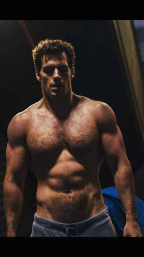 Henry Cavill Henry Cavill Shirtless, Tom Burke, Dapper Dudes, Scruffy Men, Dad Bod, Henry Cavill, Country Boys, Perfect Man, Superman