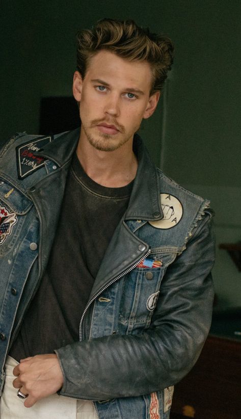 Austin Butler in The Bikeriders (2023) Austin Butler Benny, Aston Butler, Austin Butler Style, Austin Butler Aesthetic, Austin Butler Tumblr, Austin Butler Shirtless, Austin Butler Elvis, The Bikeriders, Fit People