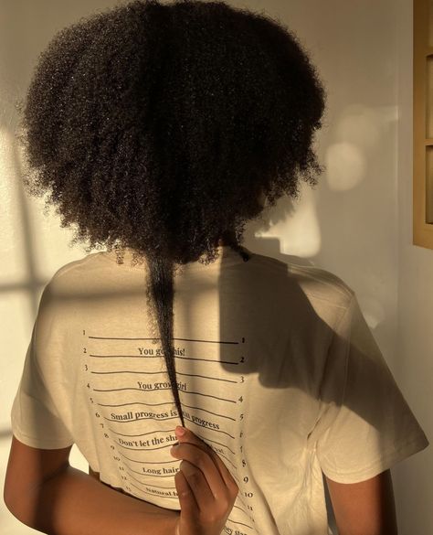 Ready to see your hair growth journey in action?⁠ Our length check t-shirt is the perfect tool to track your progress and celebrate every inch!💁🏽‍♀️✨️⁠ ⁠ 📸:@_.ke.ndiii⁠ ⁠ Shop via our website: www.organicbeautyusa.com🛍️⁠ .⁠ .⁠ .⁠ #naturalhairjourney #hairgrowth #hairgoals #lengthcheck #lengthchecktshirt #organicbeautyessence Hair Growth Progress, 4c Hair Growth, Hair Growth Journey, 4b Hair, 4a Hair, Length Check, Beauty Essence, Type 4 Hair, 4c Hairstyles