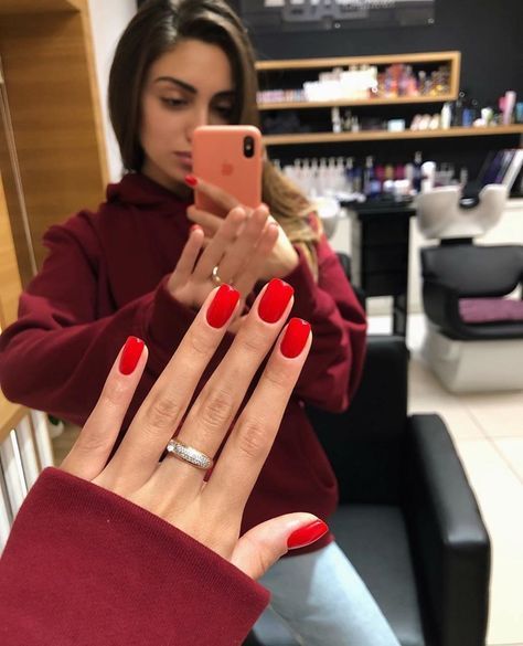 Red Manicure, Red Nail, Hot Nails, Minimalist Nails, Gorgeous Nails, Perfect Nails, Black Nails, Nail Manicure, How To Do Nails