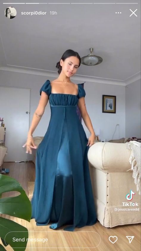 1800s Inspired Dresses, Regency Style Dress Modern, 1800 Inspired Dress, How To Sew A Regency Dress, Regency Era Prom Dresses, 1800 Style Dresses, 1800’s Dress, 1800s Aesthetic Dress, Regency Prom Dress