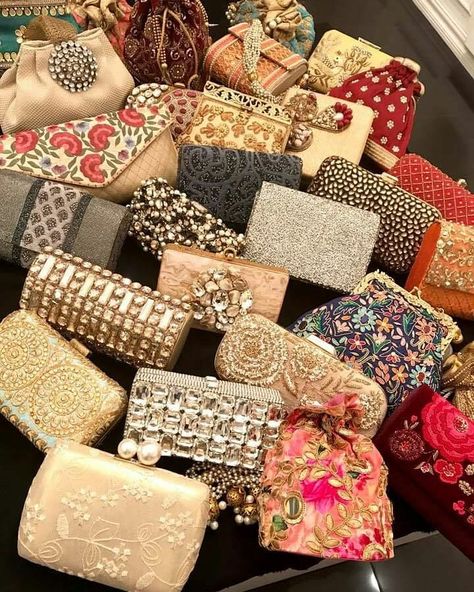 The Fab Fashion Closet on Instagram: “#bridalclutch #contest #giveaway #contests #contestalert #contestentry #indianwedding #fashionista #designer #stylish #indianfashion…” Bridal Purse Indian Wedding, Beautiful Clutches, Fancy Clutch Purse, Bridal Handbag, Bride Purse, Bridal Clutches, Indian Wedding Gifts, Fancy Clutch, Best Leather Wallet