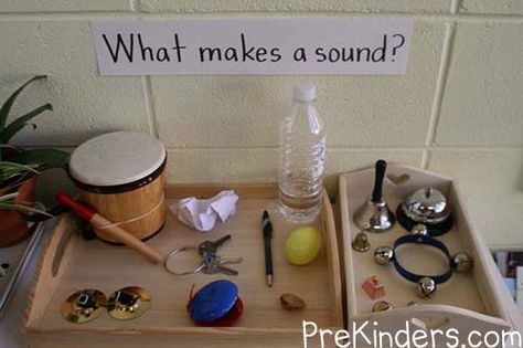 What Makes Sound?  ≈ ≈ For more inspiring pins: http://pinterest.com/kinderooacademy/auditory-play/ Teaching Sound, 5 Senses Activities, Sound Activities, Pre-k Science, Senses Preschool, Sound Science, Senses Activities, Preschool Science Activities, Sound Music