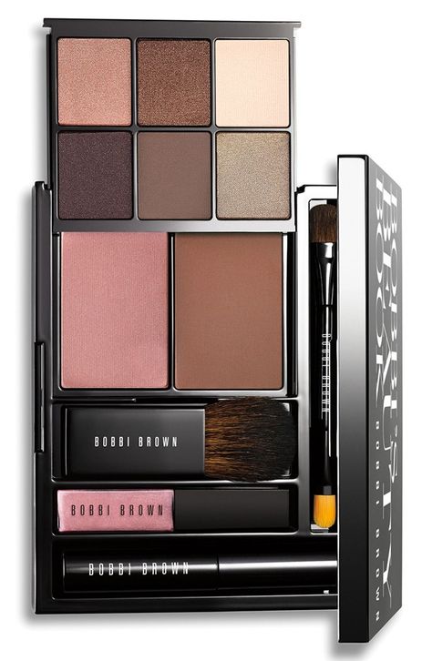 500 Gift Ideas for the Ladies in Your Life! | The Perfect Palette Travel Makeup Palette, Sephora Eyeshadow Palette, Make Up Kits, Makeup Products Sephora, Sephora Eyeshadow, Cute Eyeshadow Looks, Minimalist Makeup, Bobbi Brown Makeup, Lip Palette