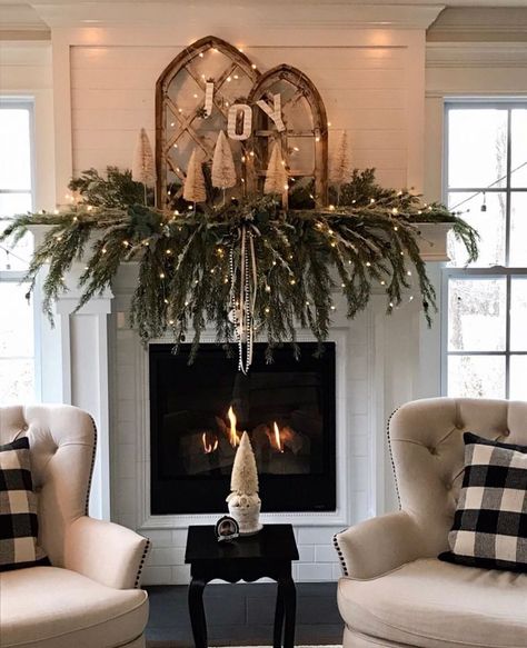 Kaktus Dan Sukulen, Quotes Christmas, Christmas Mantle Decor, Christmas Fireplace Decor, Christmas Mantel Decorations, Christmas Mantle, Christmas Fireplace, Instagram Christmas, 2023 Christmas