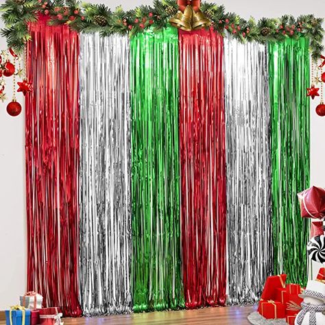 Christmas Photo Booth Props, Christmas Party Backdrop, Fringe Curtains, Green Tinsel, Grinch Christmas Party, Christmas Party Photo, Streamer Backdrop, Party Fotos, Work Christmas Party