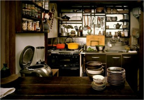 Kitchen Modern Japanese Kitchen, Traditional Japanese Kitchen, Japanese Home Interior, Japanese Kitchen Design, Japanese Kitchens, Japanese Style Kitchen, Chinese Kitchen, Kabinet Dapur, Japanese Interiors