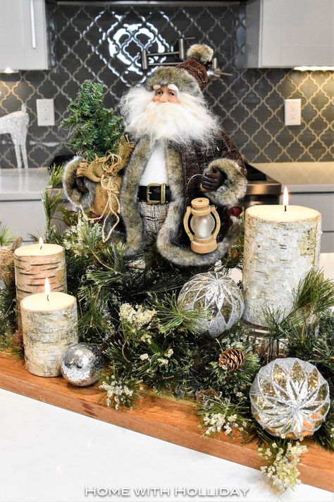 Wildlife Christmas Decor, Woodlands Christmas Decor, Woodland Christmas Decorations, Woodland Christmas Decor, Elegant Entertaining, Christmas Vignettes, Elegant Christmas Decor, Christmas Tablescapes, Christmas Mantels