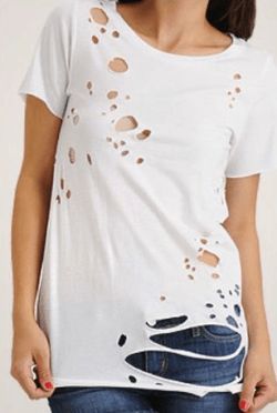 cut holes t-shirt More Ripped Shirt, Shirt Reconstruction, Shirts With Holes, Cut Tshirt Diy, Cut Up T Shirt, Cut Shirt Designs, Ripped Shirts, Diy Cut Shirts, Cut Up Shirts