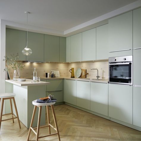 German Kitchens - Kitchen Designs - Markus Schmid Kitchens Scandinavian Interior Kitchen, Light Green Kitchen, Glossy Kitchen, Kitchen Design Showrooms, German Kitchens, Green Kitchen Designs, Kitchen Cabinetry Design, Scandinavian Kitchen Design, Kitchen Layout Plans