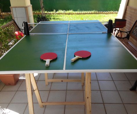 Let's make a folding ping pong table as my first DIY project published in instrucables.com. The actual dimensions of a a ping pong table are 274 x 152 cm, due to the difficulty of transportation, our table will have the following dimensions 200 x 122 cm.It is ideal to enjoy with friends or family, very easy to do and practical to save. I hope you enjoy it as much as me ! Diy Ping Pong Table, Foldable Ping Pong Table, Folding Ping Pong Table, Ping Pong Table Top, Best Ping Pong Table, Outdoor Ping Pong Table, Ping Pong Tables, Diy Outdoor Table, Homemade Tables