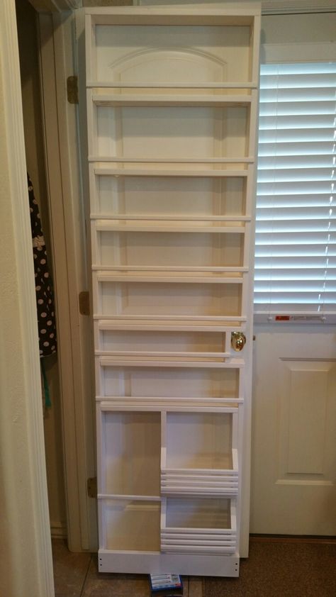 Closet Door Storage Ideas, Shelves On Doors Storage Ideas, Storage On Back Of Door, Door Shelf Ideas, Inside Door Spice Rack, Diy Cabinet Door Spice Rack, Spice Rack Inside Pantry Door, Cabinet Door Spice Rack, Barn Door Spice Rack