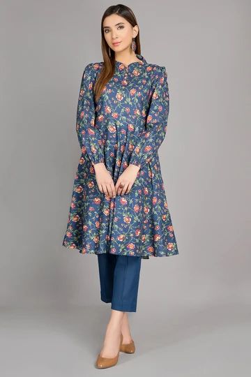 Printed Frocks For Women, Frock Suit Ideas, Cotton Suit Designs, Designer Dresses Elegant, Simple Dress Casual, Ramadan Wishes, Simple Frock Design, Stylish Kurtis Design, Gowns Elegant