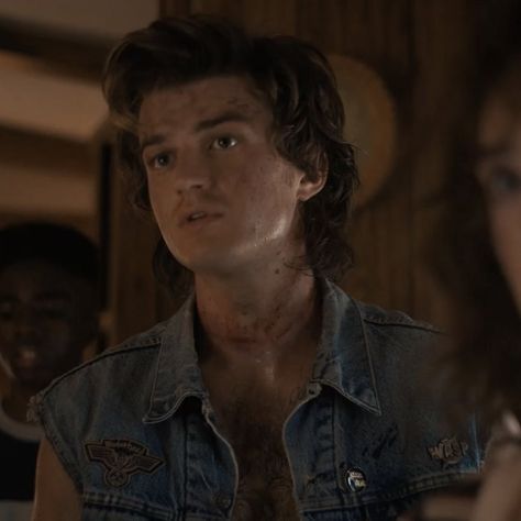 Steve Harrington Season 4, Steve Harrington Stranger Things, J Names, Joe Kerry, Stranger Things Season 4, Stranger And Stranger, Beautiful Joe, Stranger Things Poster, Asoiaf Art