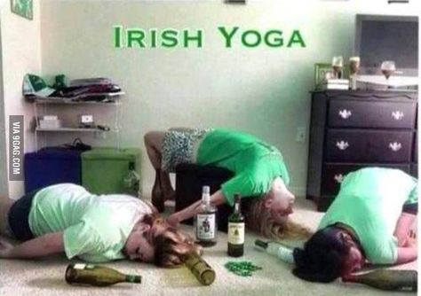 Irish yoga. Irish pride Irish Memes, Irish Jokes, Monday Humor, Yoga Pictures, Irish Funny, Humor Memes, Happy St Patricks Day, E Card, How To Do Yoga