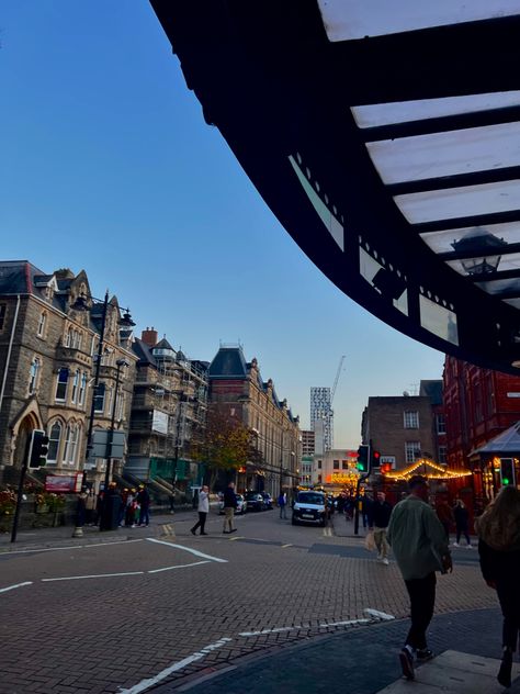 Cardiff Aesthetic, Cardiff Uni, Cardiff City Centre, Cardiff University, Pinterest Girlies, I Love London, Cardiff Wales, Cardiff City, Romanticising Life