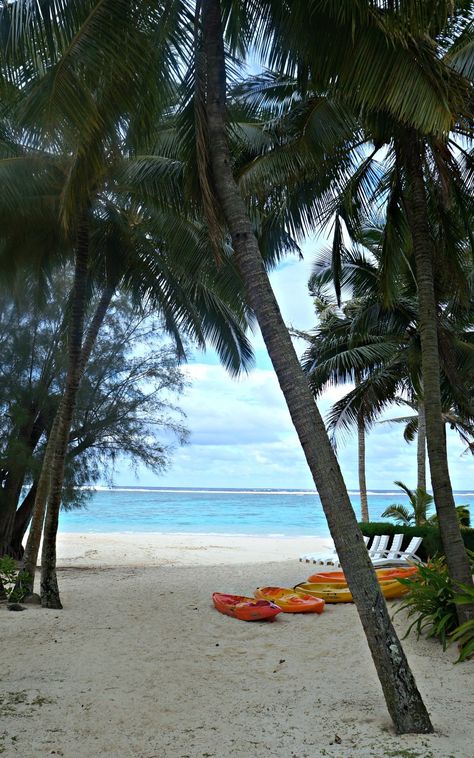 Rarotonga Cook Islands, Oceania Travel, Honey Lime, Beach Bungalows, Island Travel, Palau, Beautiful Hotels, Cook Islands, Kayaks