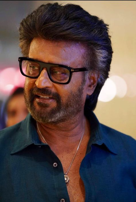 Rajini Kanth Hd Wallpapers, Rajani Kanth Images, New Movie Images, South Star, Woman Artwork, Pictures Of Shiva, Black Woman Artwork, Cats Photos, Thalapathy Vijay