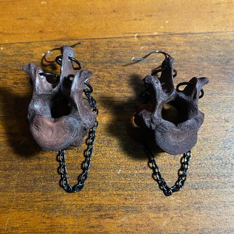 Real Dyed Coyote Vertebrae Bone Chain Earrings - Ethically sourced - >> Available for purchase on Poshmark and Mercari. Check my bio for the links to them. << #goth #gothic #gothicstyle #gothicfashion #gothfashion #punkstyle #festivalfashion #grungestyle #grungefashion #bouquetofbones #poshmark #mercari #mercariseller #taxidermy #taxidermist #vultureculture #bones #oddities #oddity #animalbone #animalbones #animalbonejewelry #vulturecultureart #vultureculturejewelry #postapocalyptic #avantg... Animal Bone Jewelry, Vampire Freaks, Bone Accessories, Punk Rock Grunge, Western Wild, Wild West Cowboys, Vulture Culture, Skeleton Bones, Cowgirl Aesthetic