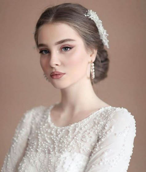 Latest Beautiful and Elegant Bridal Makeup and Elegant Jewelry Photography, gorgeous bridal look, wedding dress for vintage Bride, bridal makeup and beautiful bridal Dress ideas. Tiara, White Dress, Makeup, Photography, White, Beauty, Make Up