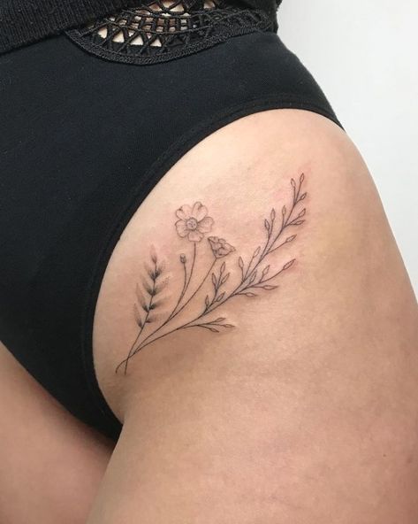 Flower Hip Tattoos, Hip Tattoo Designs, Waist Tattoos, Hip Thigh Tattoos, Bone Tattoos, Tattoos For Women Flowers, Hip Tattoos Women, Sunflower Tattoos, Tattoo Girls