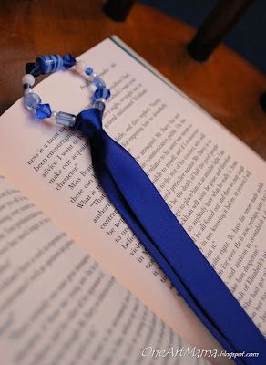 Beaded Bookmarks Diy Tutorials, Bookmark Tutorial, Handmade Bookmarks Diy, Bookmark Craft, The Color Blue, Beaded Bookmarks, To My Friend, Diy Bookmarks, Book Marks