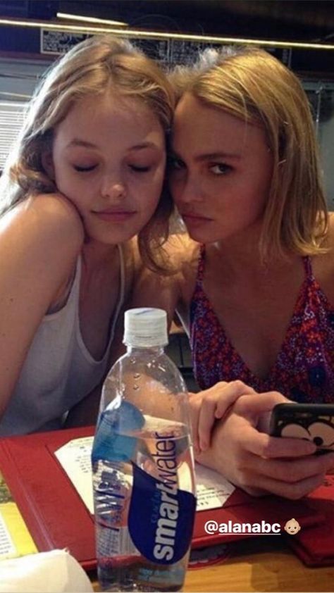 Alana And Lily, Alana Bc, Lily Depp, Lilly Rose Depp, Lily Rose Depp Style, Alana Champion, Lily Rose Depp, Lily Rose, Teenage Dream