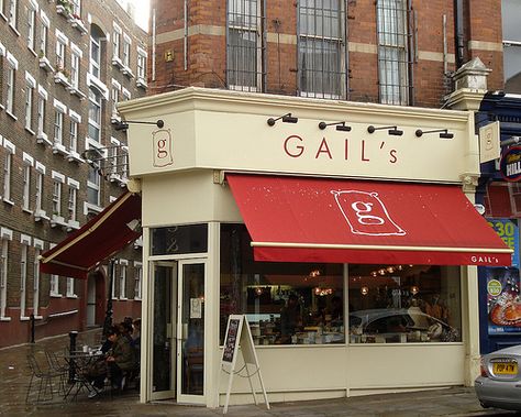 Gail's Artisan Bakery, UK Gails Bakery London, Patisserie Shop, Bakery London, Japanese Bakery, Green Tower, Artisan Bakery, Bakery Store, Bakery Interior, London Living