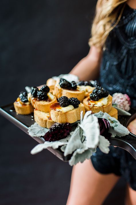 Elegant Halloween Dinner Party, Halloween Dinner Party Menu, Gothic Dinner Party, Halloween Dinner Party Food, Gothic Dinner, Elegant Halloween Party, Dinner Party Style, Halloween Appetizer, Halloween Dinner Party