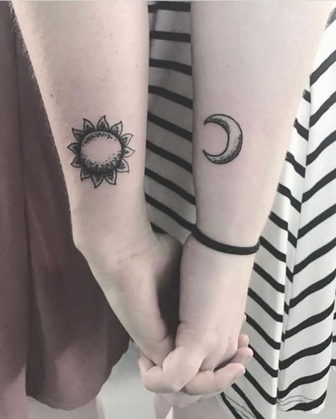 Aesthetic and Minimalist Sun and Moon Tattoos for Men and Women Tattoo Moon And Sun, Yin And Yang Tattoo, Tattoo Sisters, Sun And Moon Tattoos, Moon Sun Tattoo, Tattoo Moon, Yang Tattoo, Moon Tattoos, Matching Sister Tattoos