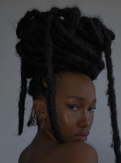 Natural Faux Locs Dreads, Artificial Locs Styles, Chunky Faux Locs, Thick Faux Locs, Jumbo Dreads, Jumbo Locs, Jumbo Faux Locs, Style Locs, Messy Locs