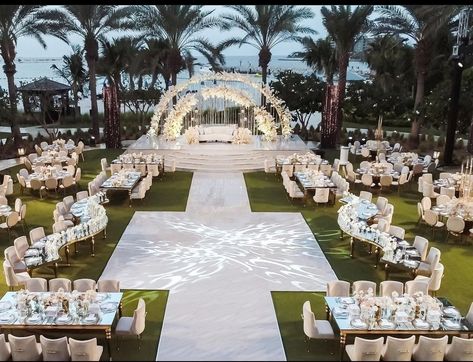 Wedding Outdoor Decoration Elegant, Wedding Party Venue Ideas, Wedding Beach Reception Ideas, Small Fancy Wedding Ideas, Luxury Outdoor Wedding Reception, Wedding Ceremony Structure, Punta Cana Wedding Venues, Luxury Wedding Decor Outdoor, Elegant Wedding Venue Ideas Outdoor