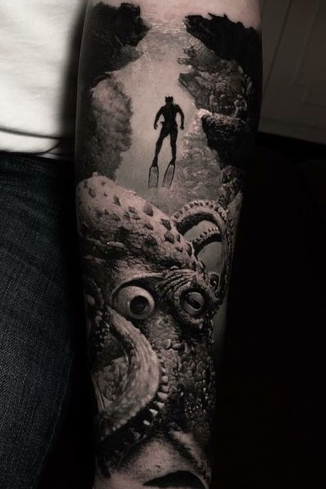 Sea Tattoo Sleeve, Ocean Theme Tattoos, Natur Tattoo Arm, Underwater Tattoo, Ocean Sleeve Tattoos, Diver Tattoo, Nautical Tattoo Sleeve, Herren Hand Tattoos, Ocean Sleeve