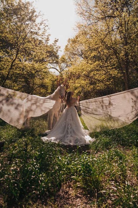 Fairy Core Wedding, Cottage Core Wedding, Wedding Cottage, Fairy Cottage Core, Earthy Wedding, Fairy Cottage, Fairy Core, Cottage Core, Wedding Inspo