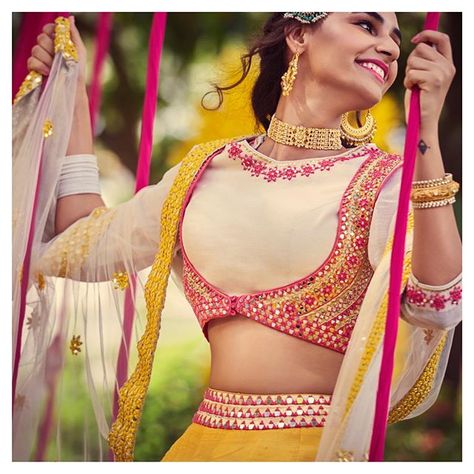 Abhinav Mishra Lehenga, Mishra Lehenga, Koti Blouse, Uncut Diamond Choker, Lehenga With Mirror Work, Dandiya Dress, Abhinav Mishra, Long Blouse Designs, Boat Neck Blouse Design